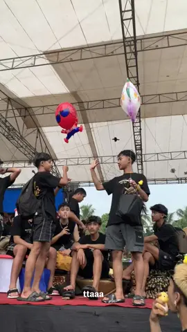 🤏🏻🤏🏻@kinderjoy🐣 @𝘽𝙪𝙙𝙞 𝙎𝙖𝙣𝙩𝙤𝙨𝙤#gwsm #gwsmlovers👹  