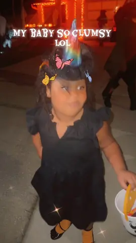 Why kids always moving when they talk! #pov #foryoupage #viral #funnykids 