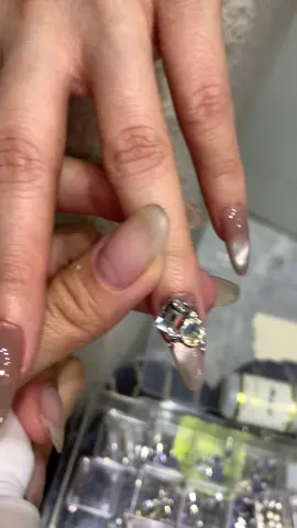 Hôm nay quá nhiều mẫu xinhh, lên mẫu đính đá cho mí bà nè#videoviral #nail #xuhuongg 