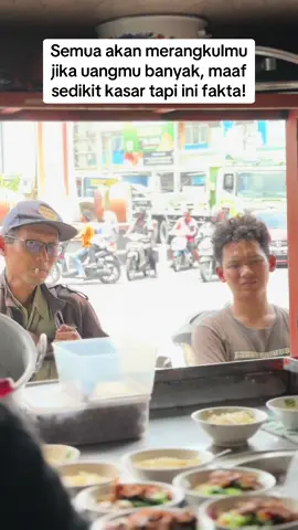 Iyo gak? #mieayamsolopakkaboel #kulinerlamongan #lamonganpopuler #lamongan #fypシ゚viral 