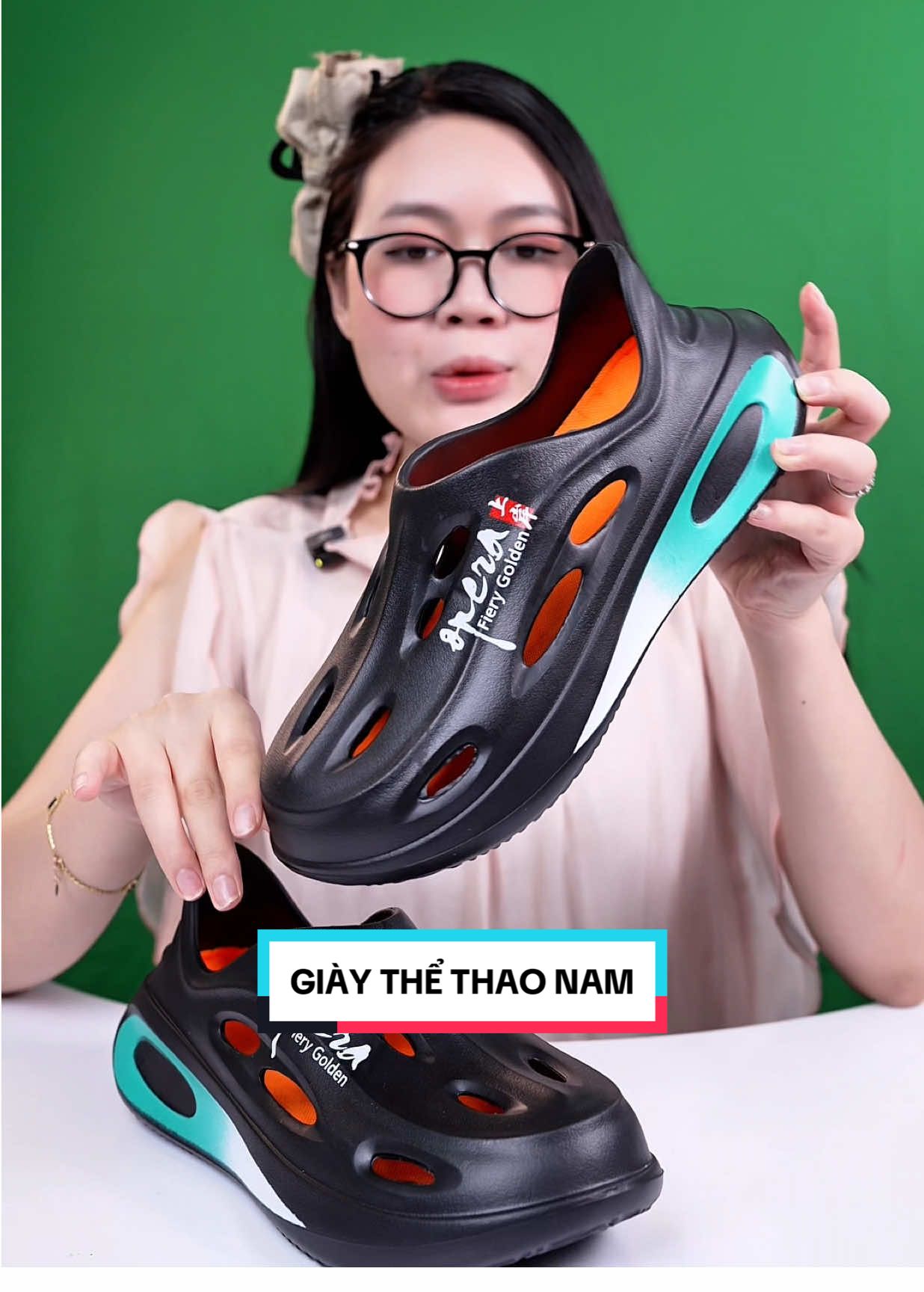 Sục thể thao thời trang #TikTokFashion #giaydanam #giaydep 