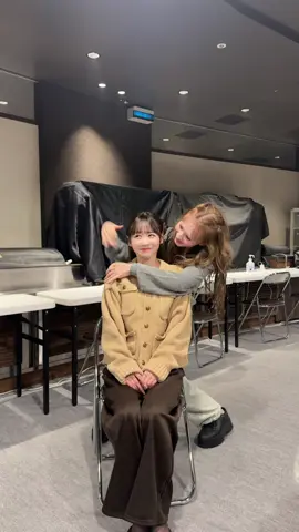 ゆいちゃんにはスタンドマイクになってもらいました@櫻井優衣 