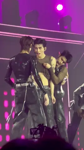 Má ơi là má, cái gì vậy #ppnaravit #phuwintang #fourth #pondphuwin #pondphuwinfancond3 