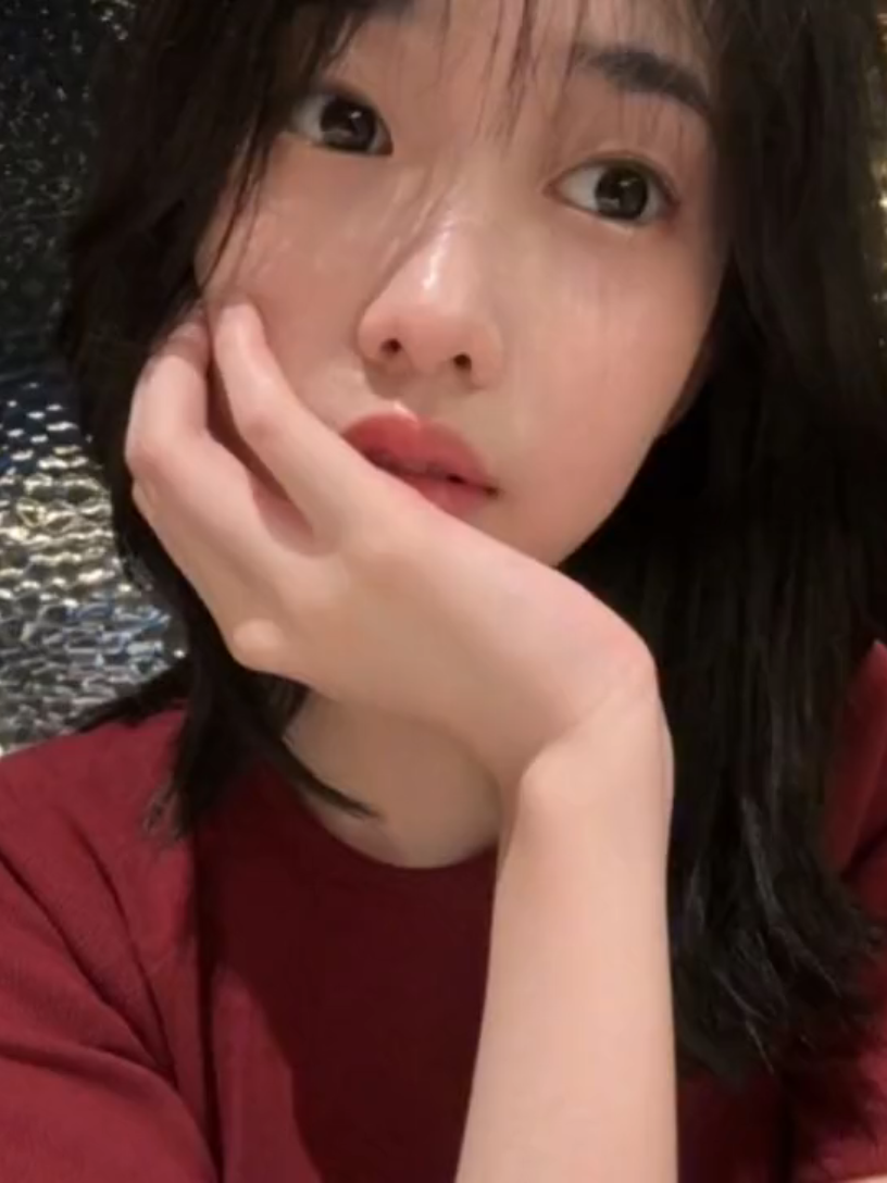 Simpen buat besok🥳🥳 Di tengah tengah video ada kejutan😭😭 #olinejkt48 ##jkt48 #fyp