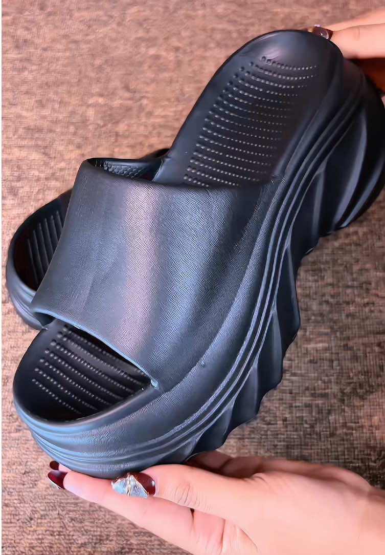 Aaaa Sendal nya lucu banget,mana murah lg ,nyaman banget mau di pake tiap hari jga😍#sendalwanita #sendalmurah #sendalviral #sendal 