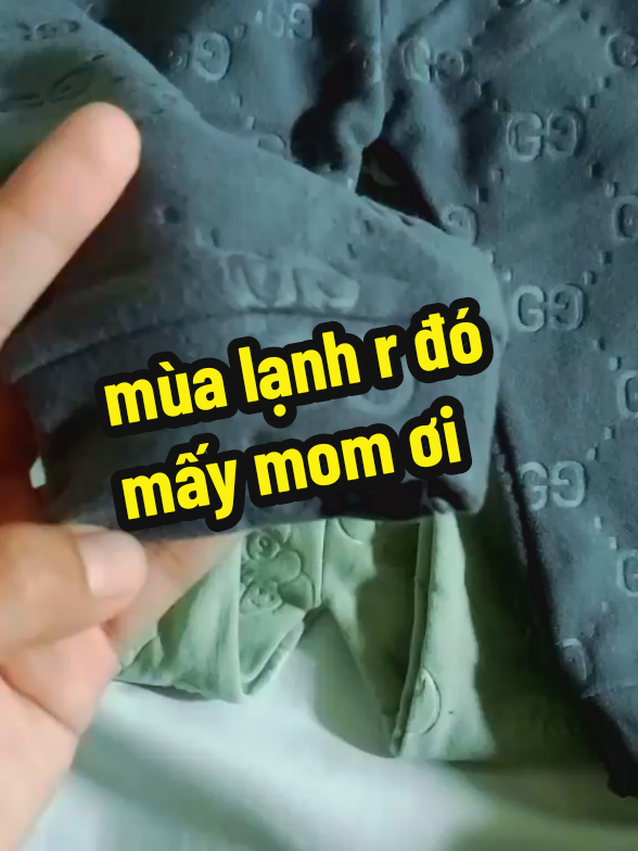 Mình mua combo 5 quần cho con mà ưng lém hơn trăm cá thôi chất mịn đủ ấm , chất không dày dặn mấy , giá từng đấy mình thấy ok nè#quanziplong #quanthudongchobe #quandaichobe #mevabe #mepo208 @Mẹ pô 