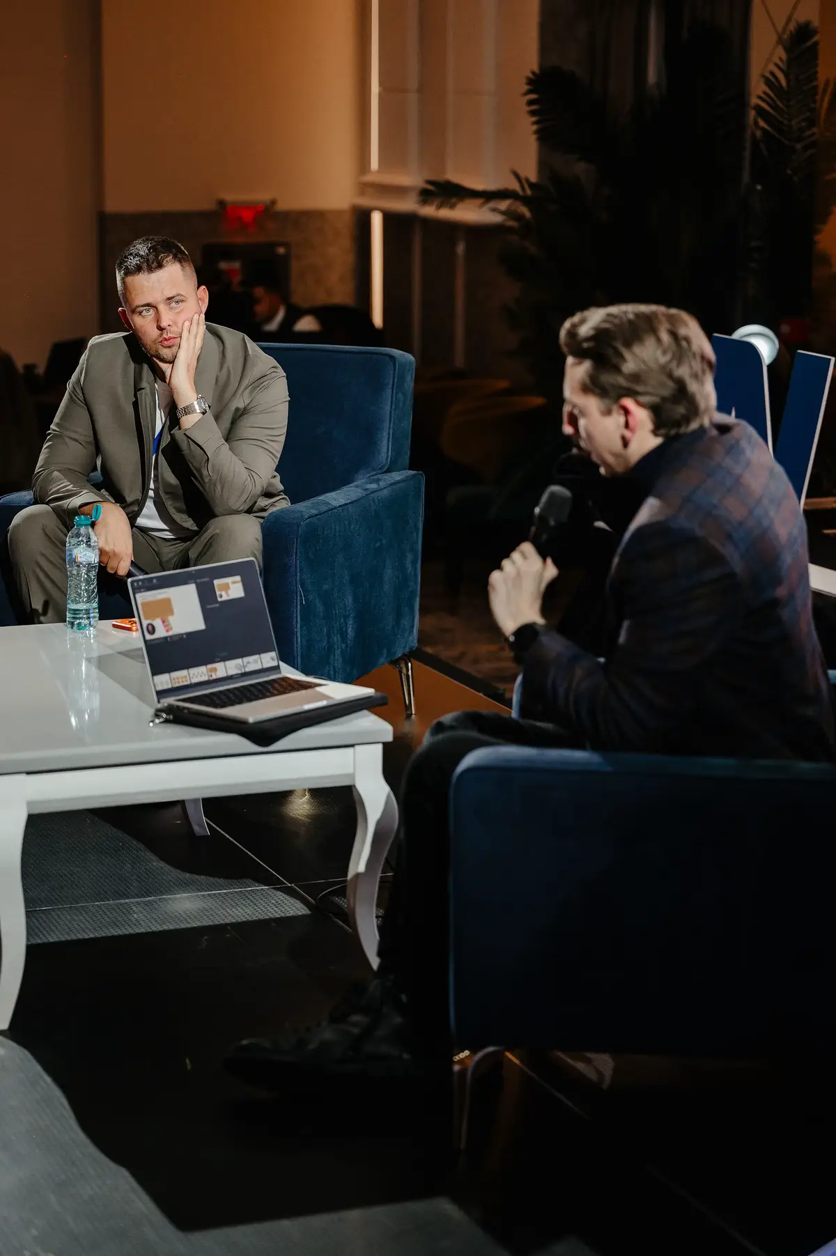 A fost o reală placere să pot modera intalnirea cu Paul Olteanu organizata de @InBusiness.Club.Suceava, acasa, aici in Bucovina! Paul a fost MAGISTRAL! Absolut MAGISTRAL! 