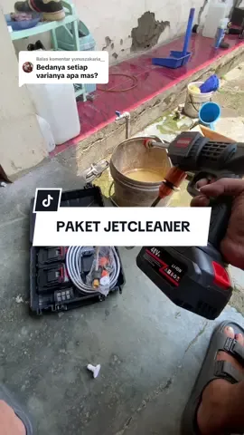 Membalas @yunuszakaria__ bedanya ada dijumlah batre sama packagingnya aja bang, klo mau lebih proper bisa ambil yg paling bawah sbelah kanan, tapi yg murannyapun masih lengkap udah tinggal nyuci cuya 🙌🏻 . . . #jetcleaner #jetcleanercordless #jetcleanerdecker #jetcleanertanpakabel #mesincucimotorbaterai 
