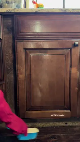 QUESTION* is your tree up yet? 🎄Just over here running on to do list and caffeine. Posting to stories today 💛 #CleanTok #holidays #cleanwithme #asmr 