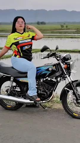 𝙎𝙚𝙨 𝙖𝙝𝙝 🔥 👕 :𝙅𝙚𝙧𝙨𝙚𝙮 𝘼𝙉𝙎 𝙈𝘿𝙍𝙏 😍💨 Yukk samaan moak  ☝ #rxking#rxkingindonesia#fyp#2stroke#cinematic 