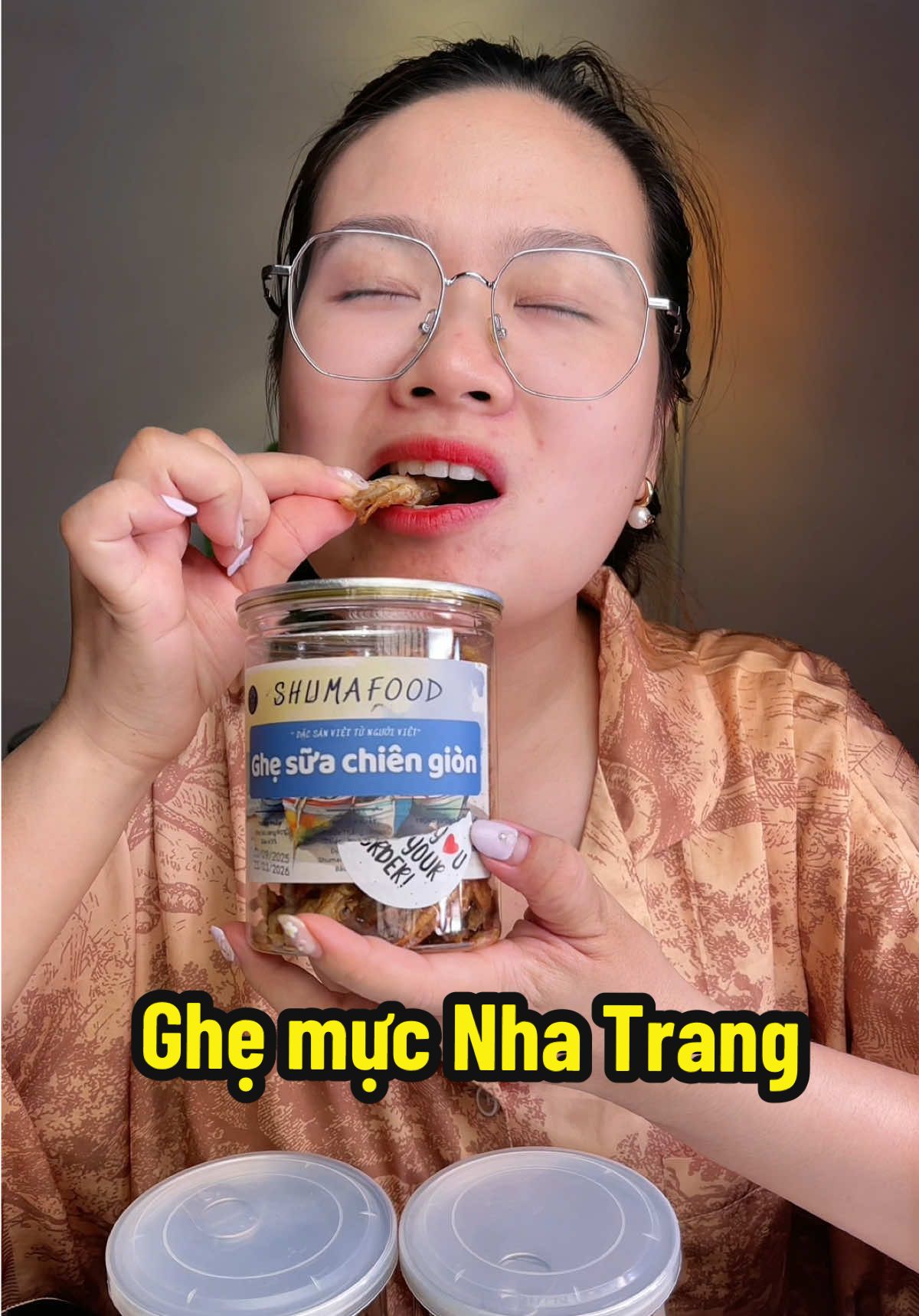 Đúng là không ngờ nhà Shumafood nghĩ ra combo 3 món mix hay vậy luôn ý: ghẹ sữa, mực cán tẩm vị, mực xé sợi đậm vị biển Nha Trang #ghesuarim #muccantamgiavi #shumafood #tmgr #anhmaphinh 