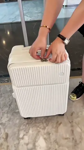 Vali có cổng USB sạc pin #review #thichunbox #VideohangDoiSong #dogiadungtienich #shopxuhuong 