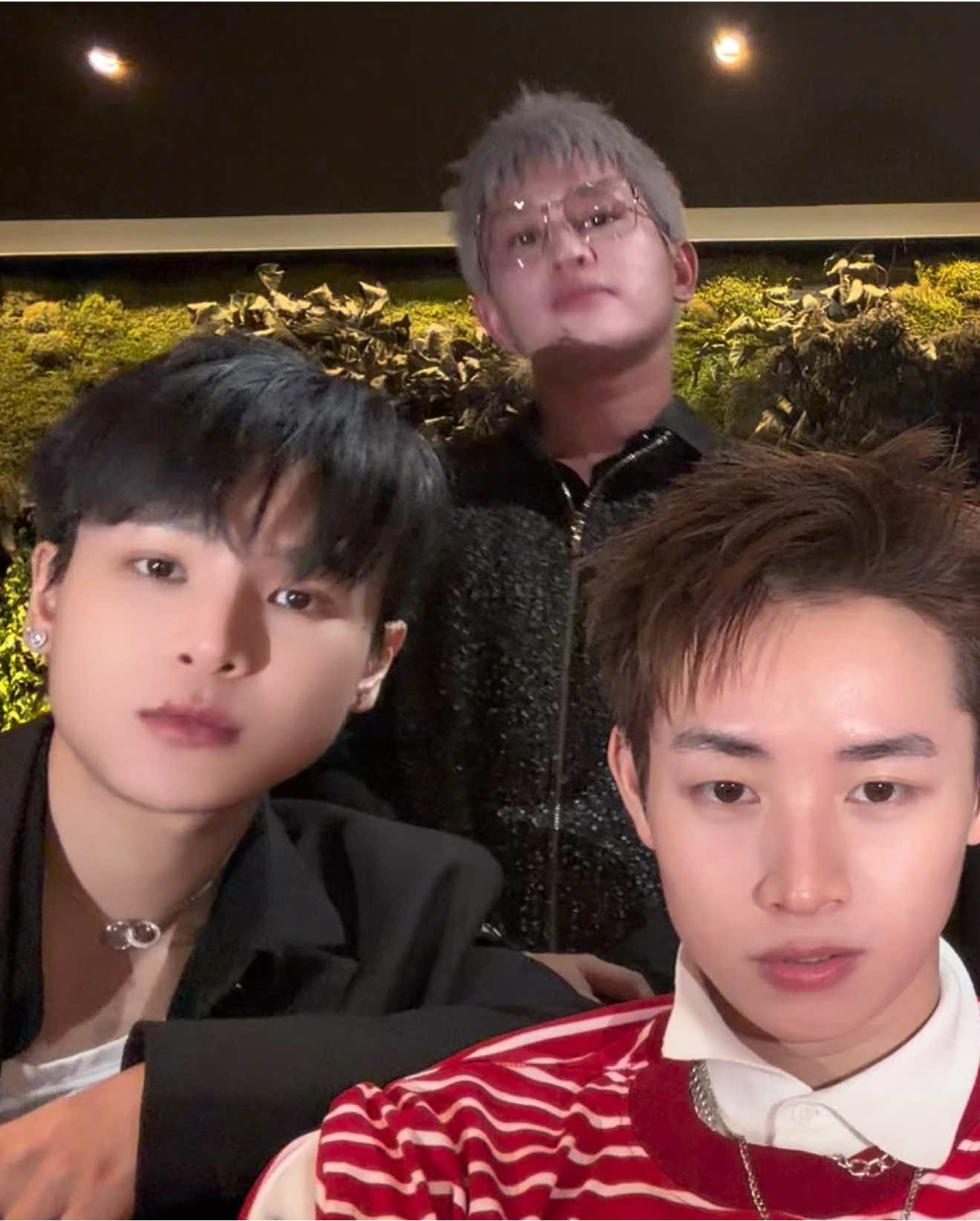 @CODYNAMVO @hellonegav @CONGB - 콩비 @B Ray @Hải Nam 