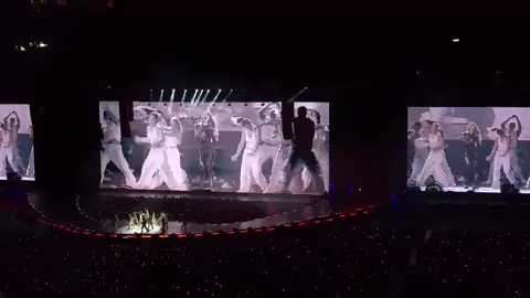 LISAAA IN JAKARTA DAY 2 ⚡ #BLACKPINK #LISA #LALISA #DEADLINE_IN_JAKARTA #BLACKPINK_DEADLINE @LISA 