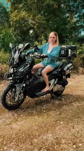 ❤️My lablab ❤️ #adv150 #adv160 #honda #akrapovic #hondabigbike 