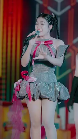 #duongaivy #viraltiktok #htmentertainment @𝐃𝐮̛𝐨̛𝐧𝐠 𝐀́𝐢 𝐕𝐲 @𝐃𝐮̛𝐨̛𝐧𝐠 𝐀́𝐢 𝐕𝐲 