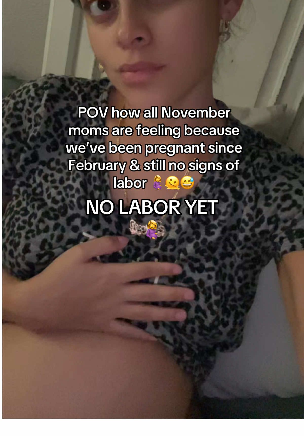 If I’m being honest, I could be having back labor and not know it BUT overall baby seems very comfy in there. To be fair I’ll be 37 weeks this week so she still has some time 🤰✨ #pregnantmom #novemberbaby #36weekspregnant #pregnancyjourney #pregnantbelly 