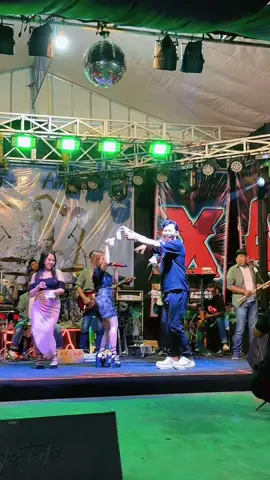 Waduhhh.. ada buk Boss bisa tidur luar malam ini