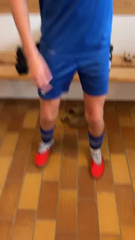 Kamp mod drenge @Laura🪭 @Maya kønig #fodbold#lauragik #you #foryoupage 