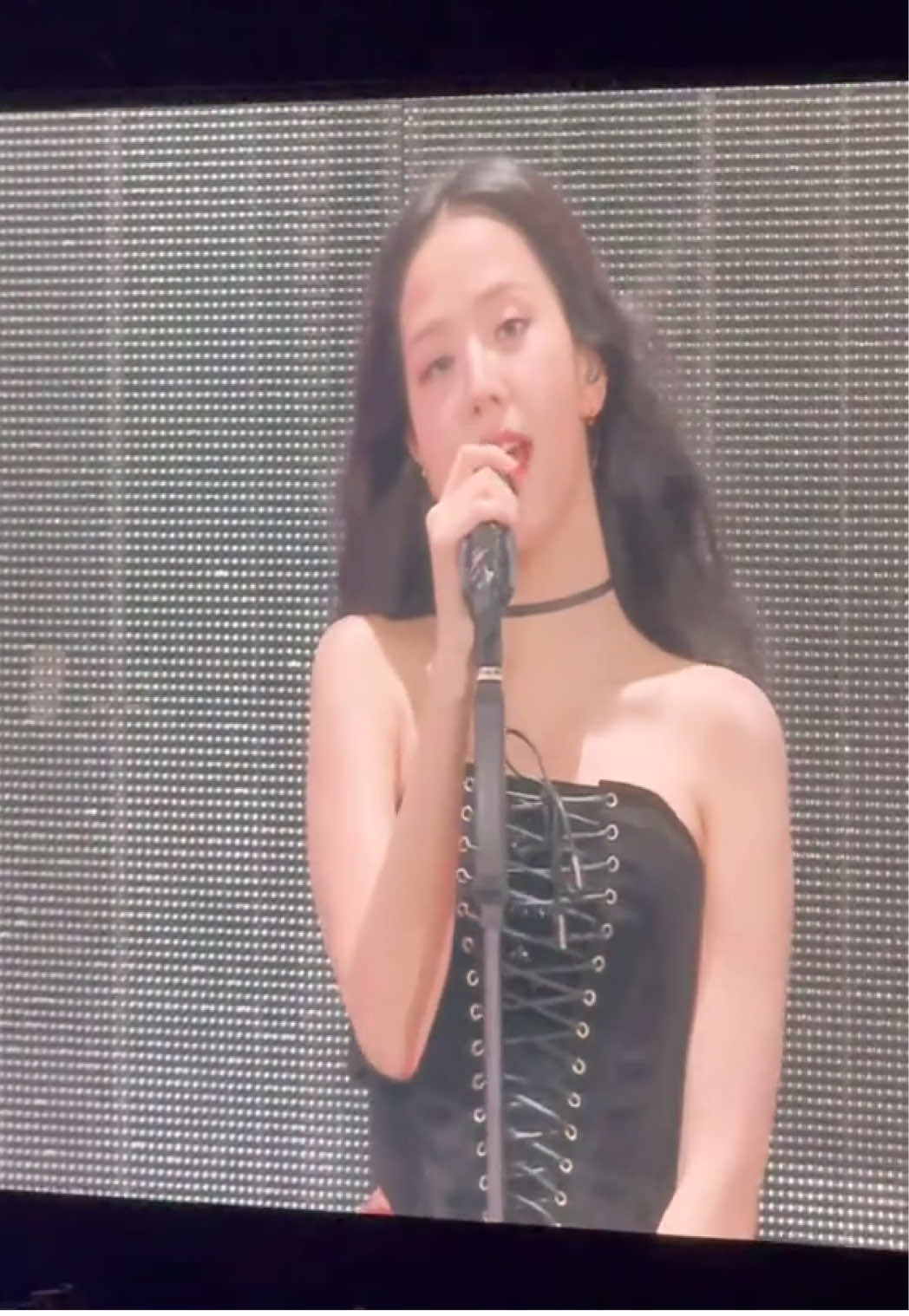 JISOO ‘Hugs & Kisses ’ In Jakarta Day2 #JISOO #kimjisoo #jisooblackpink #jisoo_sooyaa #jichu 