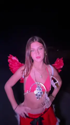 I had a major wardrobe malfunction  #victoriassecretfashionshow #costume #model Victoria secret Halloween costume 