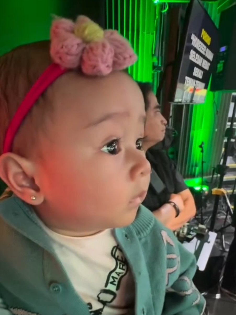 teteh fokus banget🤍 #rizkybillar #leshiativanabillar #fyppppppppppppppppppppppp #xyzbcafypシ #foryoupage 