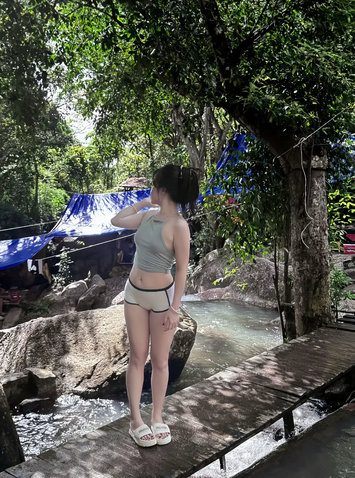 e khong biet ngot ngao khi gan nhau dau