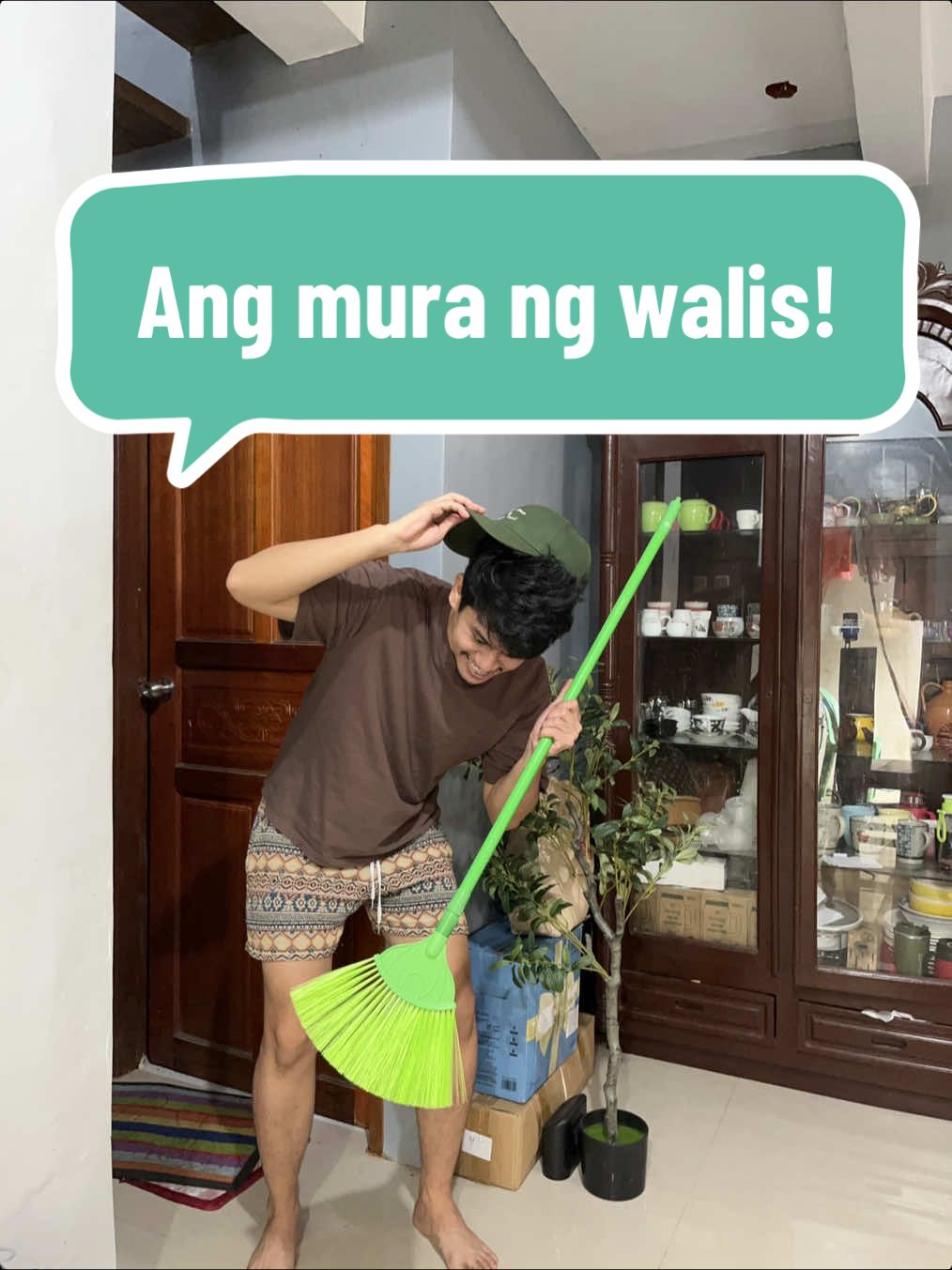 Huyyy ang mura ng walis 🤭