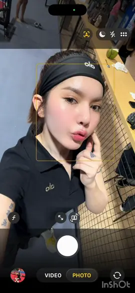 មុខថតកាមេរ៉ាសុីនៗចឹងយកអត់🤣