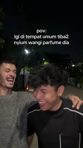 reflek nyariin orang nya