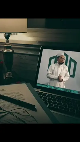 20.55 | saat engkau rendahkan dirimu maka Allah angkat derajatmu💫 #ustadzadihidayat #dakwah #islam #fyp 