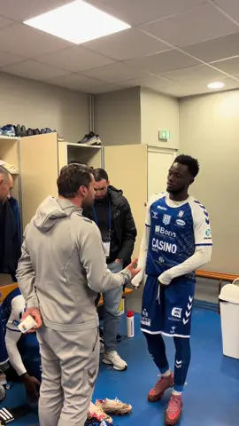 Ce coup de gueule à la pause du match… 😬 #fcdieppe #n2 #discours #causerie #motivation 