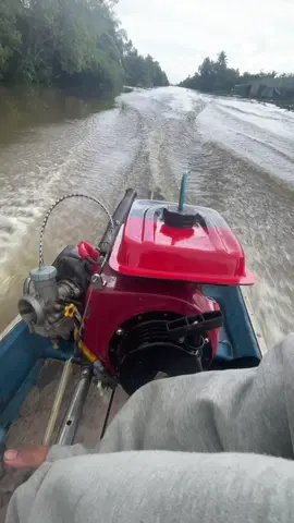 Đừng có dí em mò 😆