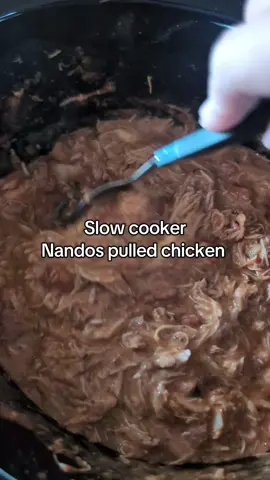 wow!!  I used  4 chicken thighs 1 rin of chopped tomatoes  75g soft cheese 100ml of peri peri sauce ( I used medium ) 1 packets of peri peri seasoning ( I used lemon and herb ) 3 cloves of garlic crushed 1 chicken oxo cube All in the slow cooker on high for 4 hours  I then shred all the chicken and kept the lid off for 20 mins Served with Halloumi, sweet chilli jam and a brioche bun  #slowcooker #slowcookerrecipe #nandos 