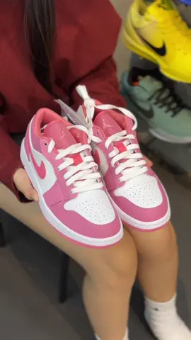 Jordan 1 Low Dessert Berry | Message po kayo sa aming facebook page: XIAN KICKS or Click the link on my bio. 