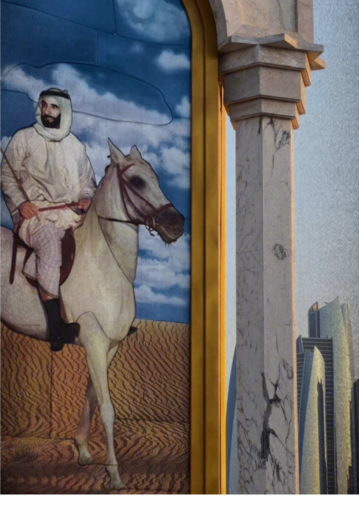 ناسٍ تروح بْـ هالزِّمن.. لكن تترِك بِك أثر  تعيشها في كِل غروب وكِل شمسٍ شارِقه  تِبقى معاك بداخِلِك طال الزِّمن ولّا قِصرْ لو يختفي طول العمر ما كنِّك إنته مفارِقه