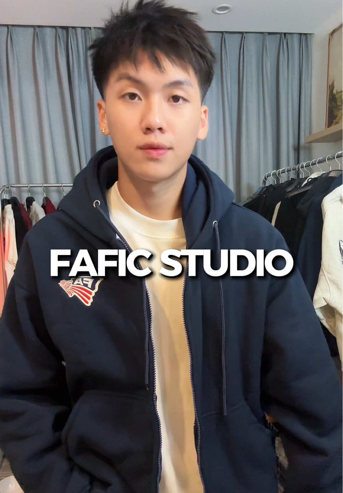 Navy thì tôn da luôn ấy chứ #heutrangtien #muadong #quanaomuadong 