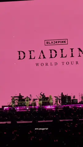 TERNYATA MEREKA NYATA GUYSS !! GAKUAT CAKEP BGTTT SEMUANYA😭💗#blackpink #blackpinkdeadline #deadlineworldtour #blackpinkday1 #jennie 