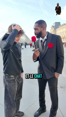 La souris mange le fromage et le chat mange la souris. Qui reste-t-il ?