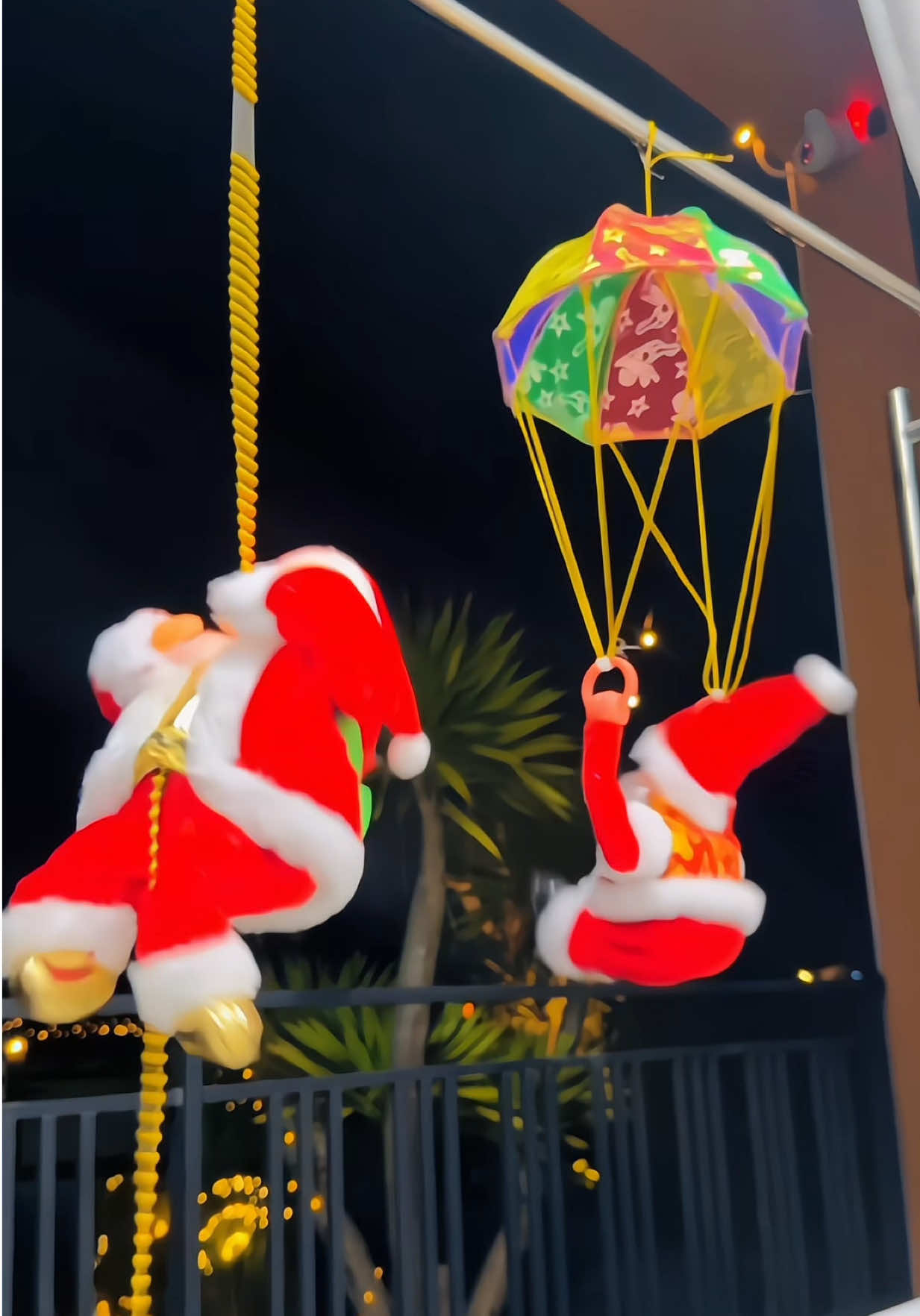 น้องน่ารักมากค่าาาา มาจัดเยยย 🎅🎅 #ซานต้า #ซานต้าปีนเชือก #ซานต้าปีนบันได #ตุ๊กตาซานต้า #รีวิว 