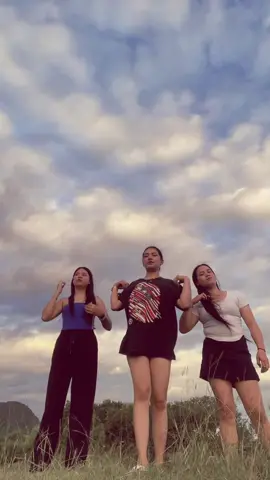 @julieane 🎀 @Joiceoliva 