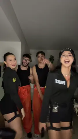 Halloween 2k25 🎃#halloween #police #prisoner #pourtoii #fyp