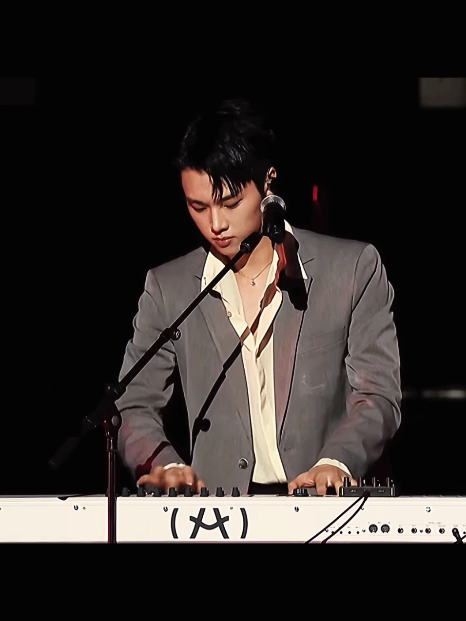 trying to find out more about Xdinary Heroes after JYP Game Caterers and Jungsu caught my attention🤧 #xdinaryheroes #jungsu #kimjungsu #fyp #kband 