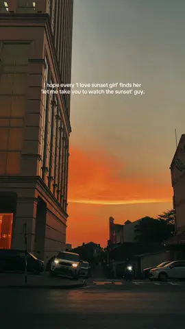 It’s me here again ‘sunset girly’ 🌅 #sunset #fyp #viral #fyppppppppppppppppppppppp #sunsetgirl 