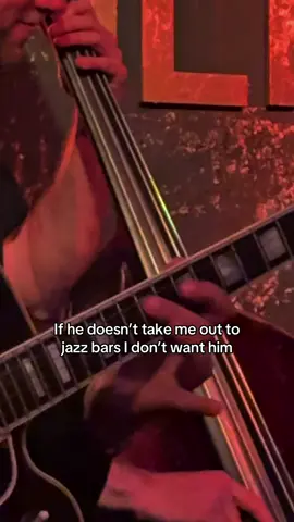 Best date! Music by @Giovanni Weiss ❤️ #dateidea #hamburg #jazzbar #jazzmusic #cozy 
