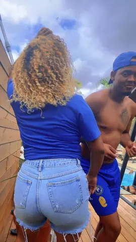 Pas vraiment de mots 😂 #reunionisland #republie #dance #couple #villa #drole_videos 