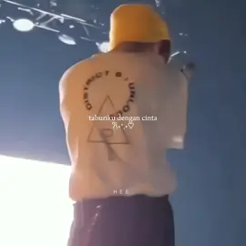 ngejalin hubungan sama orang yang sefrekuensi tuh enak ya, kita bisa jadi diri sendiri tanpa harus jaga image #hyunin #hyunjeong #hyunjin #jeongin #foryou 