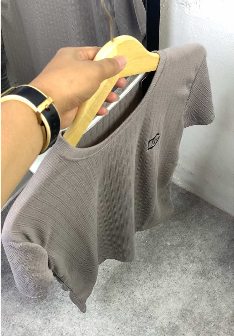 Kaos knit premium style cowok kekinian #kaospremium #kaosknit #kaoswaffle #fyp 