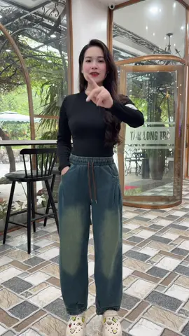 Quần baggy trẻ trung năng động #quanjean #quanbaggy #quanbobaggy #xuhuong #hoalela1102 