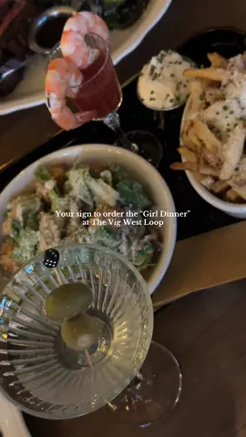 All of this for $26?! Sign me up! #chicagofood #girldinner 